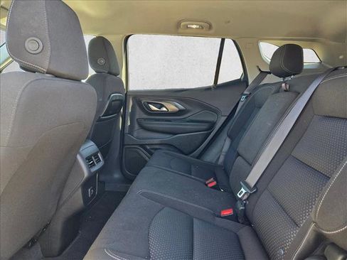 Used 2024 GMC Terrain SLE image 16