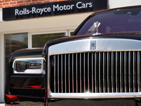 Used 2022 Rolls-Royce Cullinan w/ Cullinan Package AWD/4WD image 7