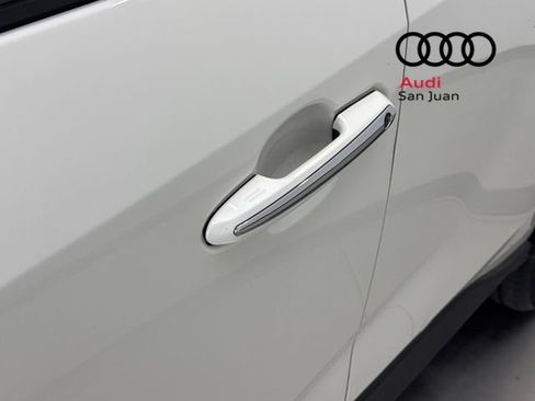 Used 2020 Toyota RAV4 Limited FWD image 8
