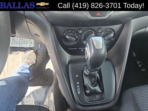 Used 2018 Ford Transit Connect XL FWD image 16