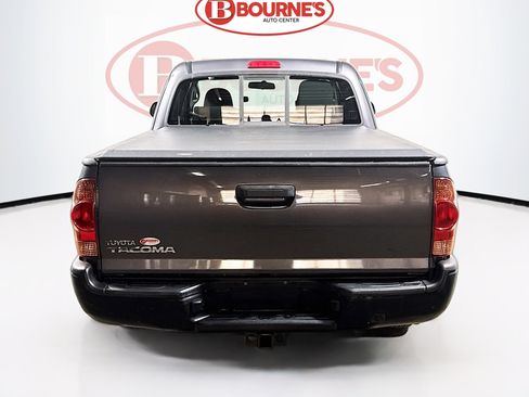 Used 2015 Toyota Tacoma 2WD Access Cab w/ Convenience Package image 6