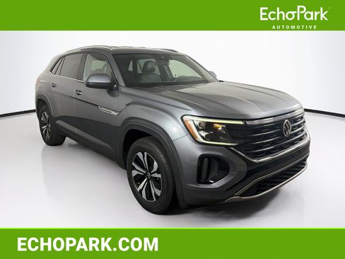 Used 2024 Volkswagen Atlas Cross Sport SE FWD image 1