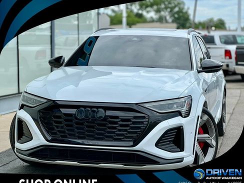 Used 2024 Audi Q8 e-tron Prestige w/ Prestige Package AWD/4WD image 1