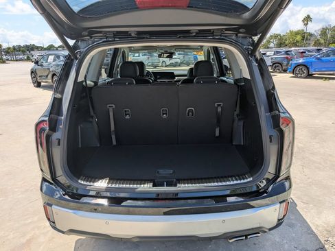 Certified 2024 Kia Telluride SX FWD image 12