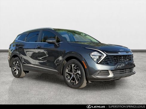 Used 2023 Kia Sportage EX AWD/4WD image 2