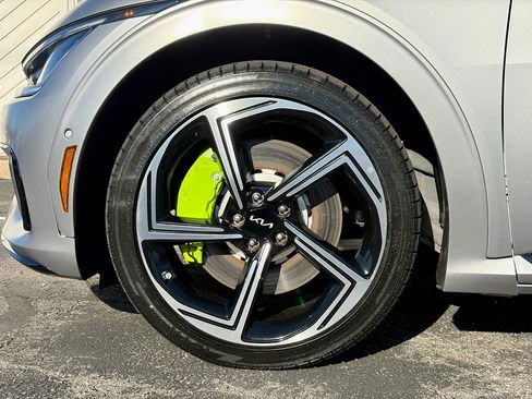 Used 2024 Kia EV6 GT image 36