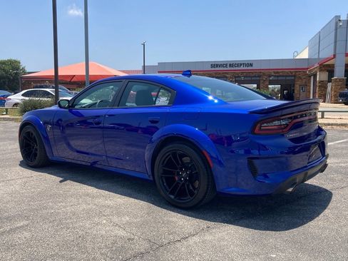 Used 2022 Dodge Charger SRT Hellcat RWD image 7