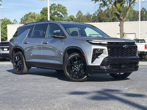 Used 2024 Chevrolet Traverse RS w/ LPO, Floor Liner Package image 2