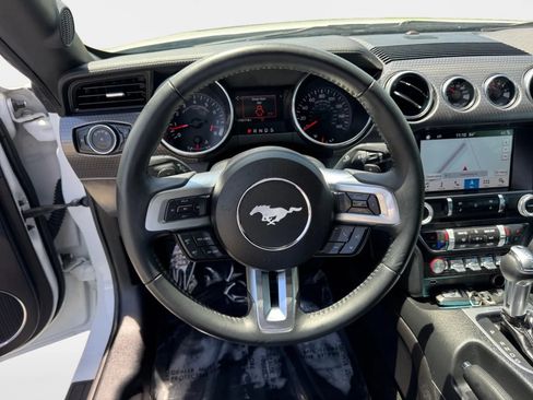 Used 2018 Ford Mustang GT Premium w/ GT Performance Package RWD image 14