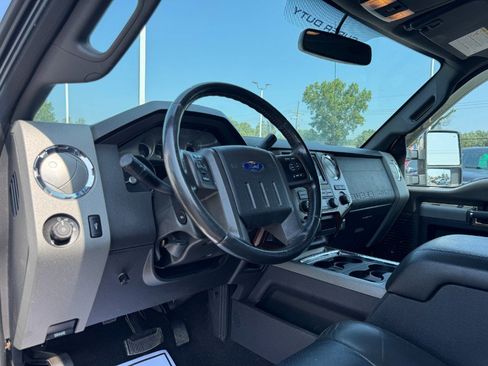 Used 2011 Ford F250 Lariat w/ Lariat Interior Pkg AWD/4WD image 14