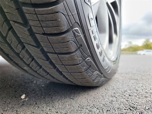 Certified 2022 Lincoln Nautilus Reserve image 18