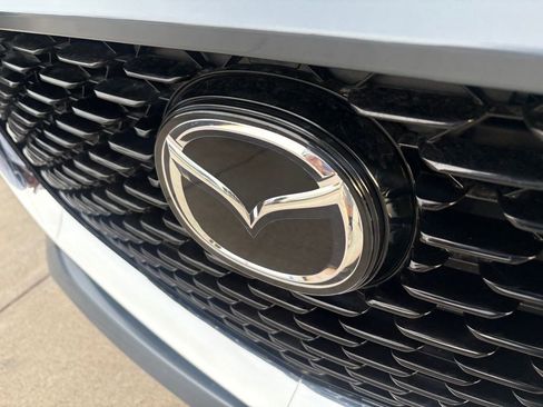 Certified 2025 MAZDA MAZDA3 s image 8