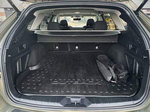 Used 2021 Subaru Outback Premium image 23