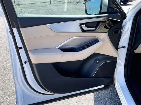 Certified 2025 Acura MDX w/ Technology Package image 24