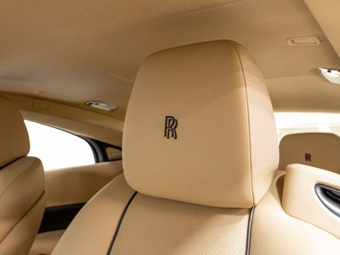 Used 2015 Rolls-Royce Wraith RWD image 9