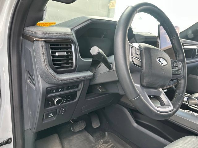 Used 2023 Ford F150 Lightning Lariat AWD/4WD image 10
