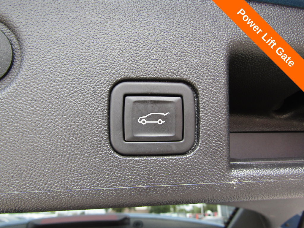 Used 2024 Chevrolet Equinox LT AWD/4WD image 17