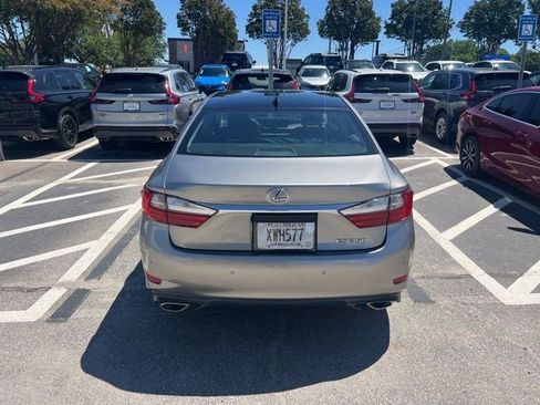 Used 2018 Lexus ES 350 w/ Ultra Luxury Package FWD image 8