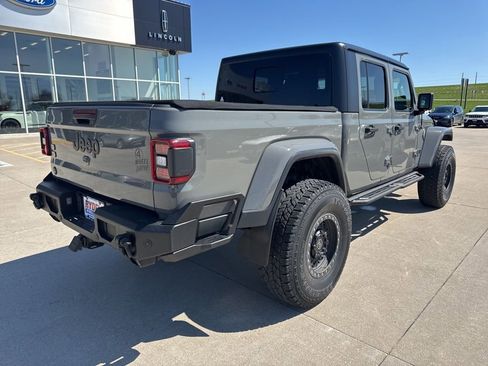 Used 2021 Jeep Gladiator Sport AWD/4WD image 30