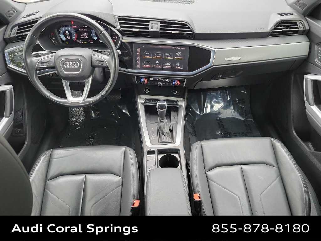 Certified 2024 Audi Q3 2.0T Premium w/ Convenience Package AWD/4WD image 18