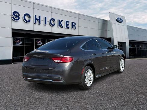 Used 2016 Chrysler 200 Limited FWD image 2