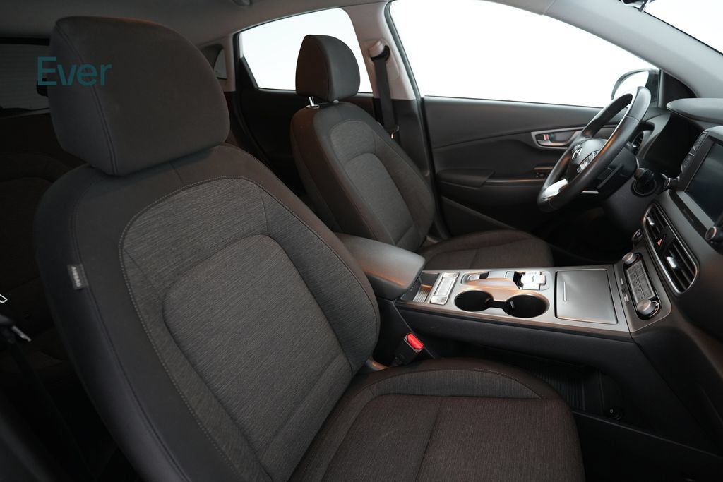 Used 2021 Hyundai Kona SEL FWD image 23