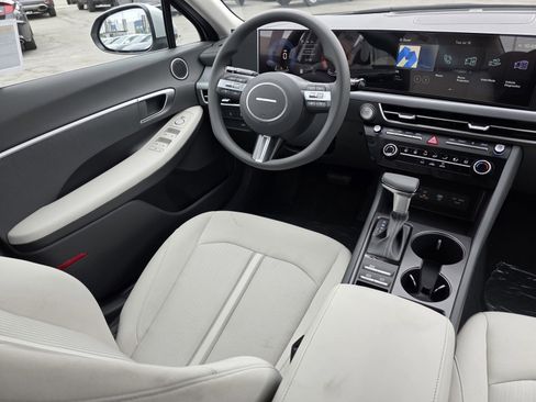 New 2025 Hyundai Sonata SE image 15