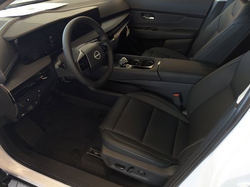 New 2026 Nissan Murano SV image 9