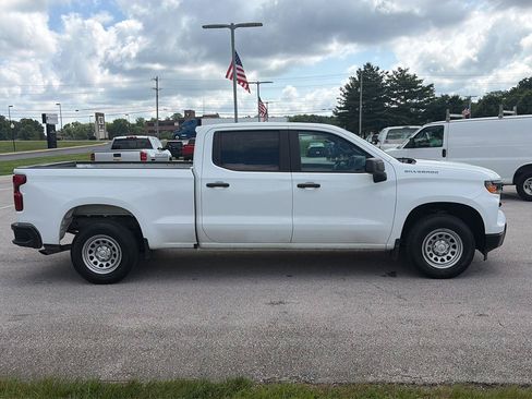 Used 2022 Chevrolet Silverado 1500 W/T RWD image 4