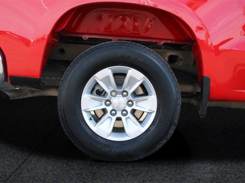 Used 2025 Chevrolet Silverado 1500 LT image 12