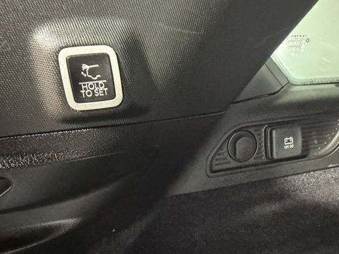 Certified 2022 Jeep Grand Cherokee Trailhawk AWD/4WD image 30