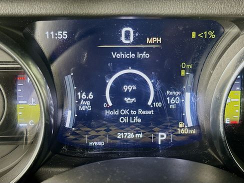 Used 2022 Jeep Wrangler Unlimited Sahara w/ Cold Weather Group AWD/4WD image 19