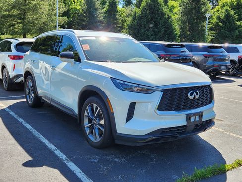 Certified 2023 INFINITI QX60 Luxe w/ Performance Audio Package AWD/4WD image 2
