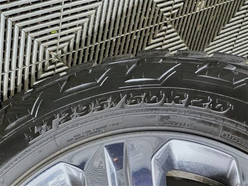 Used 2020 Ford F150 Lariat w/ Equipment Group 502A Luxury image 33