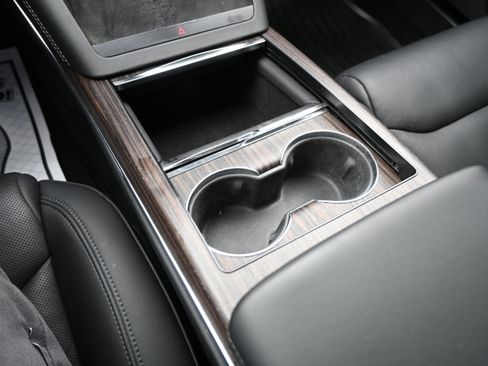 Used 2022 Tesla Model S AWD/4WD image 21