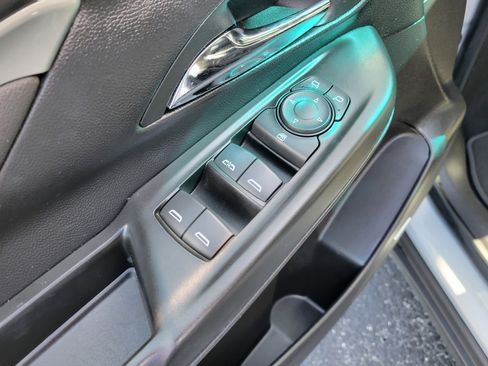 Certified 2023 Chevrolet Bolt LT w/ Infotainment Package image 30