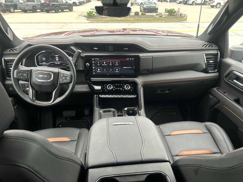 Used 2025 GMC Sierra 2500 AT4 w/ AT4 Premium Plus Package AWD/4WD image 21