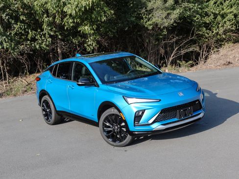 New 2025 Buick Envista Sport Touring w/ Convenience I Package image 2