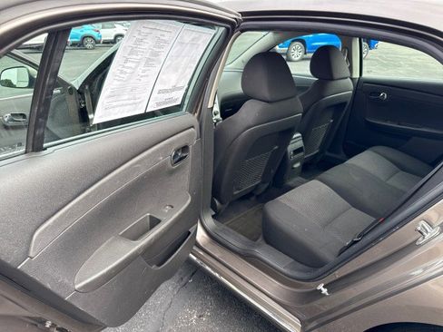 Used 2010 Chevrolet Malibu LT w/ Power Convenience Package image 18