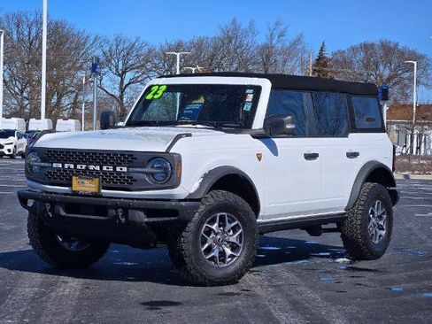 Certified 2023 Ford Bronco Badlands image 1
