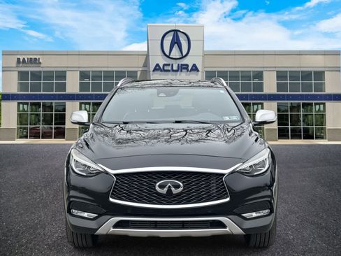 Used 2018 INFINITI QX30 AWD w/ Cafe Teak Theme Package image 8
