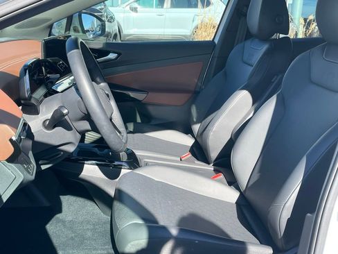 Used 2021 Volkswagen ID.4 Pro S image 6