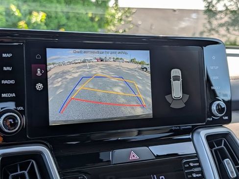 Used 2022 Kia Sorento S w/ Panoramic Sunroof Package AWD/4WD image 20