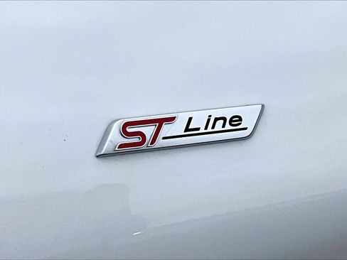 Certified 2025 Ford Explorer ST-Line w/ Premium Package image 10