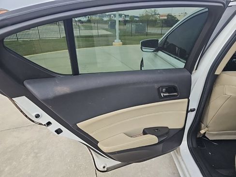 Used 2017 Acura ILX FWD image 14