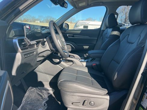 New 2025 Kia Telluride EX image 9