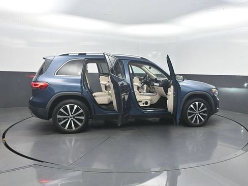 Used 2022 Mercedes-Benz GLB 250 image 35