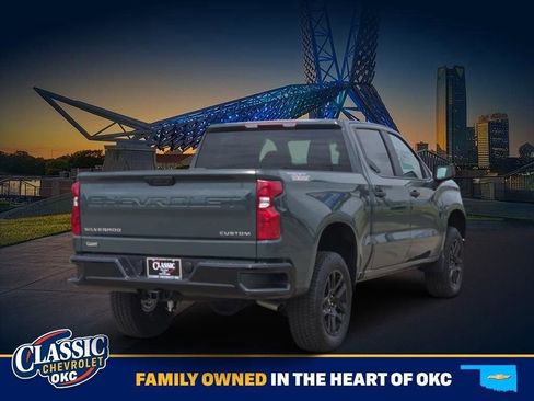 New 2026 Chevrolet Silverado 1500 Custom Trail Boss w/ Turbomax Blackout Package AWD/4WD image 4