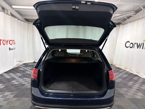 Used 2017 Volkswagen Golf Alltrack SE AWD/4WD image 15