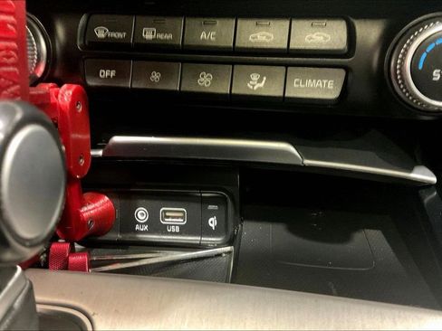 Used 2019 Kia Stinger GT1 image 31